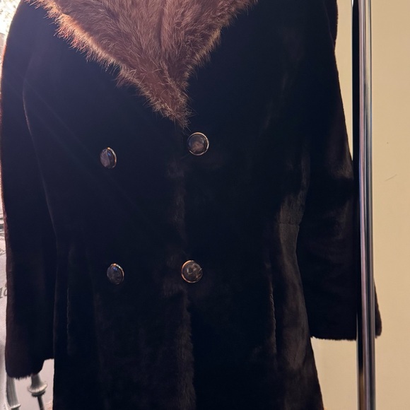 Vintage Shearling | Red Fox Fur Trim - Picture 8 of 13